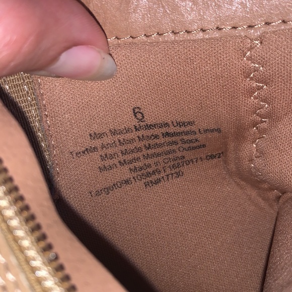 Fall tan/brown booties - Picture 2 of 3